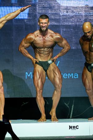 CLASSIC PHYSIQUE +178